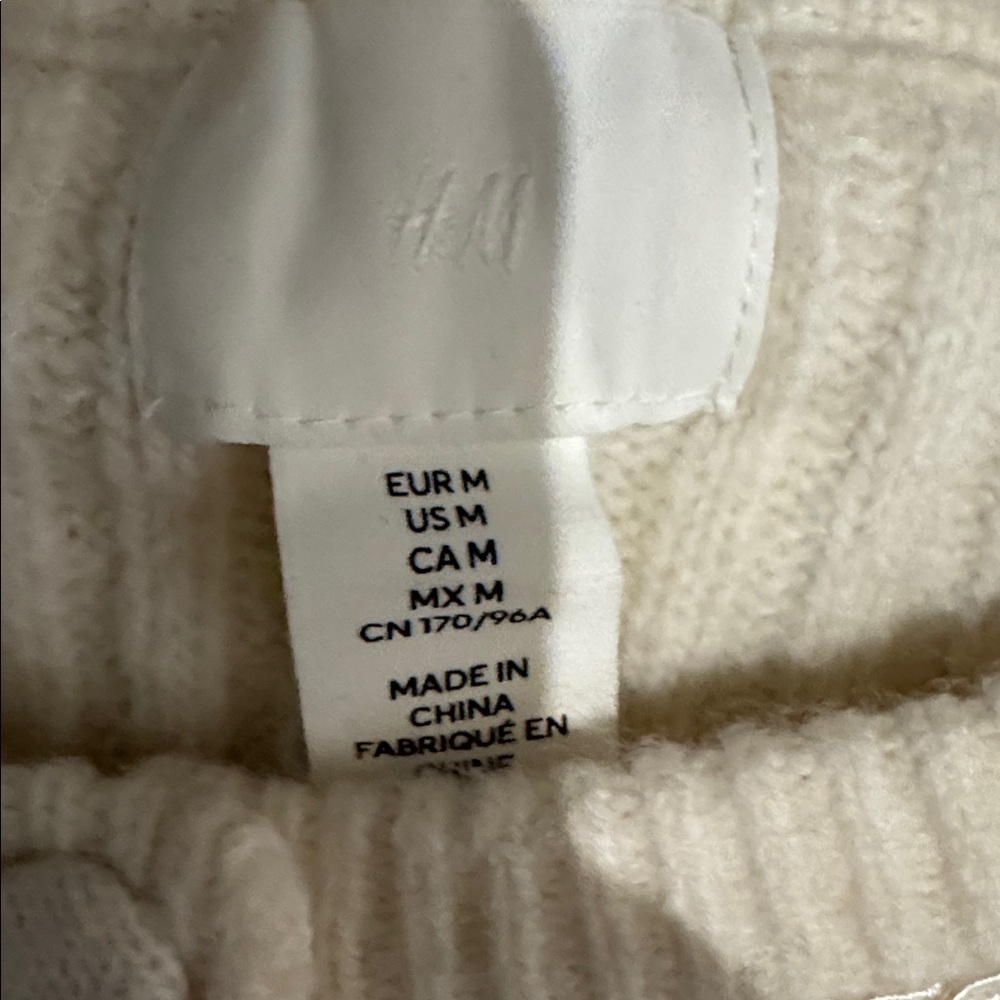 H&M Cream Cable Knit Cardigan with Lace Detail - Picture 2 of 3